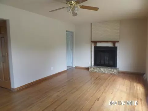 524 Devonshire Dr, Waterloo, IA 50701 photo 8