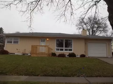 524 Devonshire Dr, Waterloo, IA 50701 photo 1