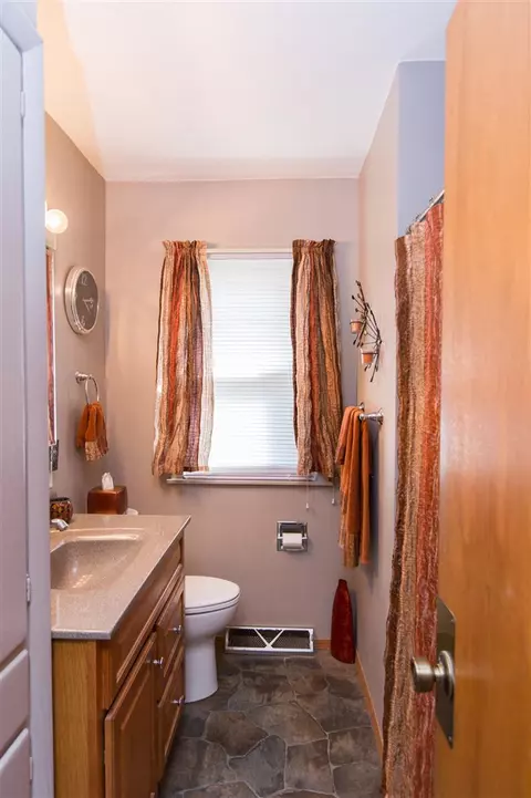 1720 Upton Ave, Waterloo, IA 50701 photo 11