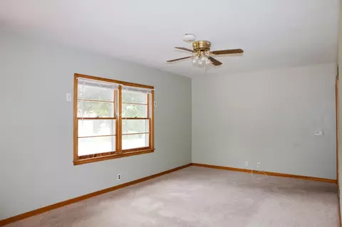 513 Short St, Plainfield, IA 50666 photo 2