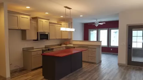 606 E Water St #1, Decorah, IA 52101 photo 2