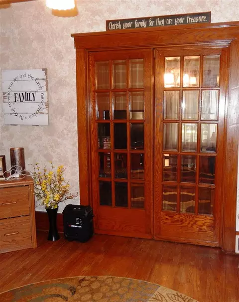 220 E 2nd St, Sumner, IA 50674 photo 8