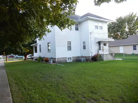 220 E 2nd St, Sumner, IA 50674 photo 16