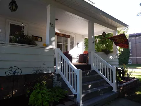 220 E 2nd St, Sumner, IA 50674 photo 17