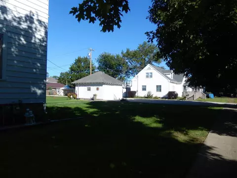 220 E 2nd St, Sumner, IA 50674 photo 13