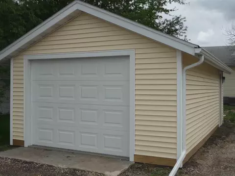 520 Upton Ave, Waterloo, IA 50701 photo 12