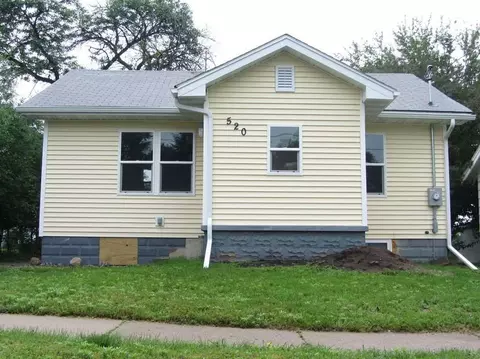 520 Upton Ave, Waterloo, IA 50701 photo 1