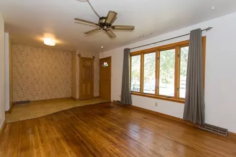 166 Vincent Rd, Waterloo, IA 50701 photo 5