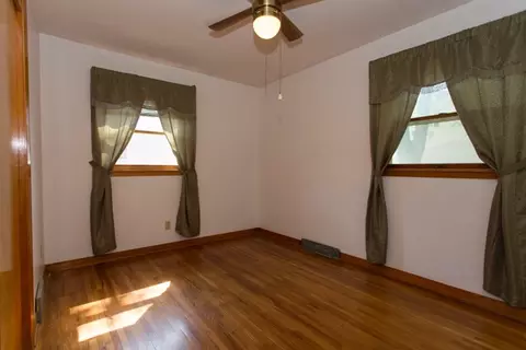 166 Vincent Rd, Waterloo, IA 50701 photo 8
