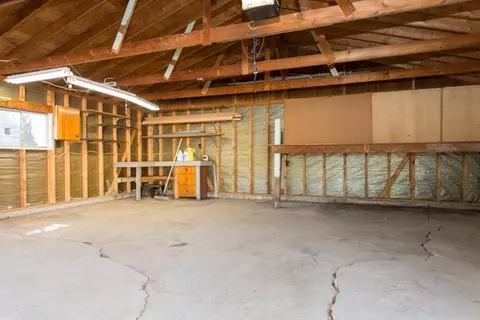 166 Vincent Rd, Waterloo, IA 50701 photo 10