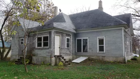 101 E Benton St, Hazleton, IA 50641 photo 4