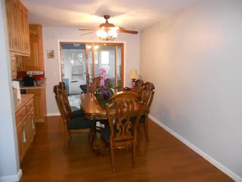 542 Beverly Hls, Waterloo, IA 50701 photo 4