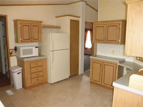 1504 134th Ave, Castalia, IA 52133 photo 2