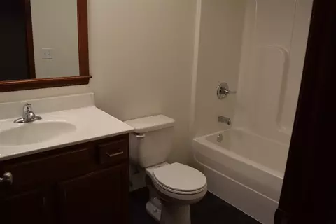716 Grindstone Cir, Waterloo, IA 50702 photo 15