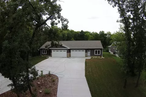 616 Clair St, Cedar Falls, IA 50613 photo 1