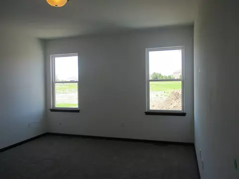 1217 Partridge Ln, Waterloo, IA 50701 photo 8