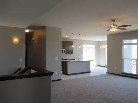 1217 Partridge Ln, Waterloo, IA 50701 photo 5