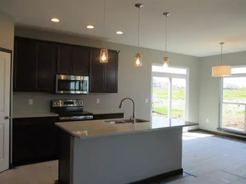 1217 Partridge Ln, Waterloo, IA 50701 photo 7