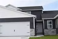 714 Grindstone Cir, Waterloo, IA 50702 photo 1