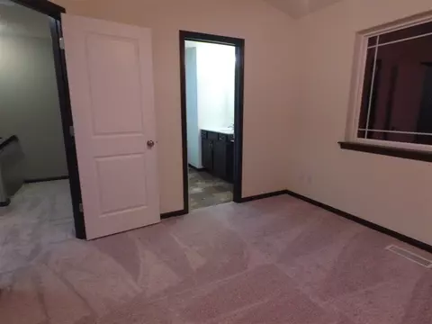 714 Grindstone Cir, Waterloo, IA 50702 photo 7