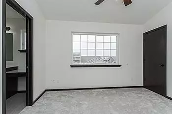 714 Grindstone Cir, Waterloo, IA 50702 photo 6