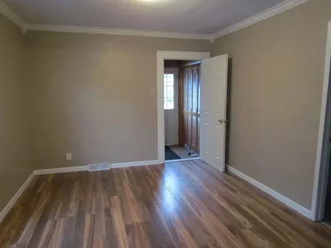 815 Bertch, Waterloo, IA 50702 photo 7