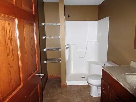 809 SE 6th Ave, Cascade, IA 52033 photo 10