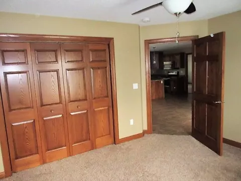 809 SE 6th Ave, Cascade, IA 52033 photo 8