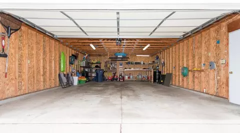 1177 E Mitchell Ave, Waterloo, IA 50702 photo 18