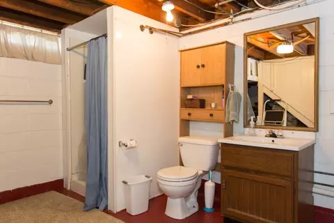 1177 E Mitchell Ave, Waterloo, IA 50702 photo 17