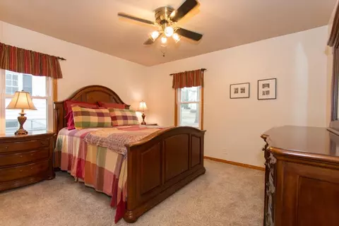 1177 E Mitchell Ave, Waterloo, IA 50702 photo 6