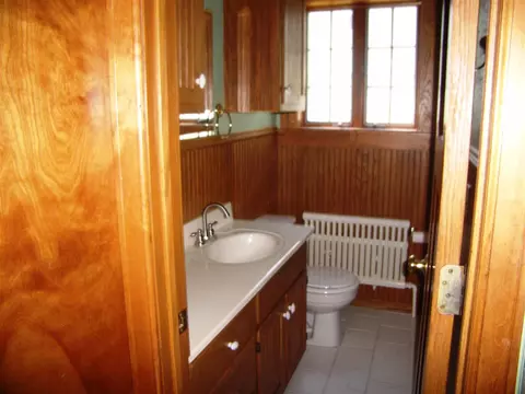 307 E 2nd St, Sumner, IA 50674 photo 9