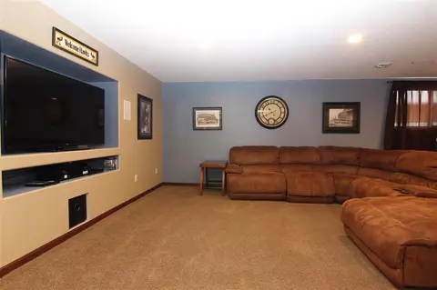 2717 Pendleton Dr, Cedar Falls, IA 50613 photo 15