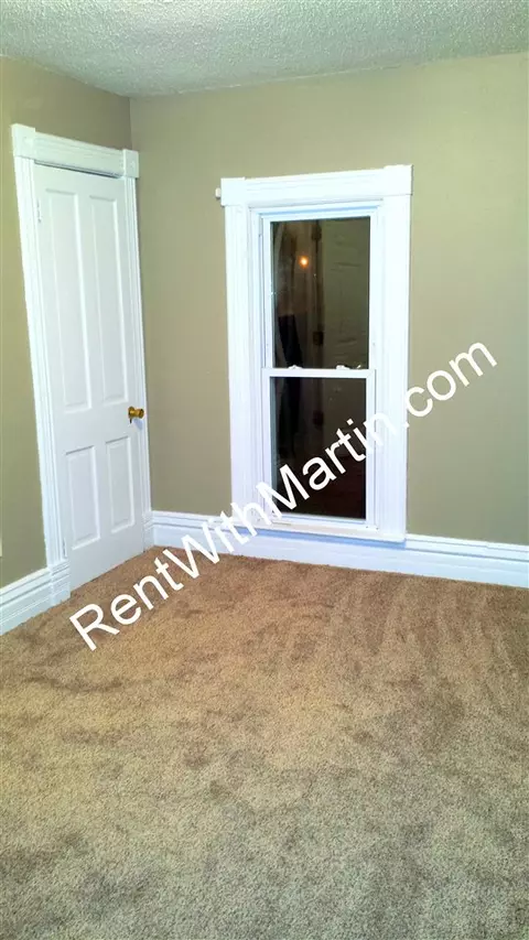 225 E Mullan, Waterloo, IA 50703 photo 4