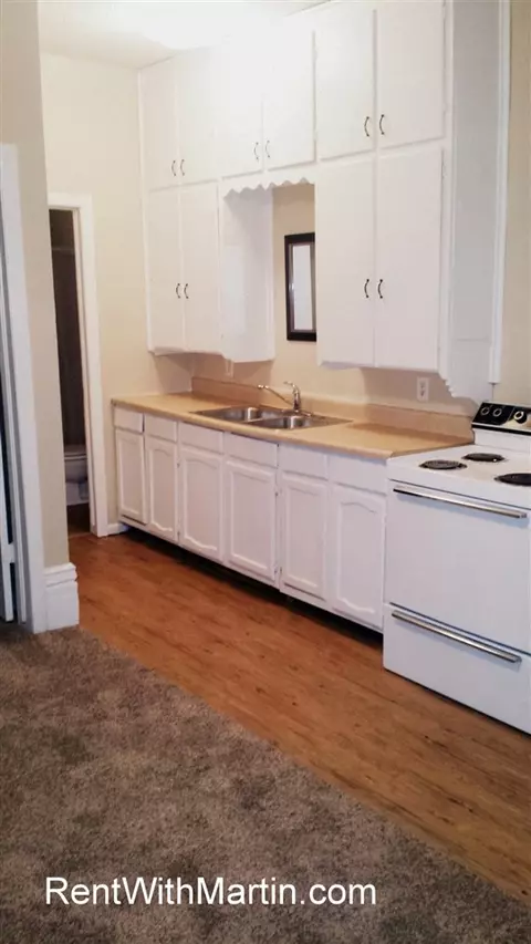 225 E Mullan, Waterloo, IA 50703 photo 5