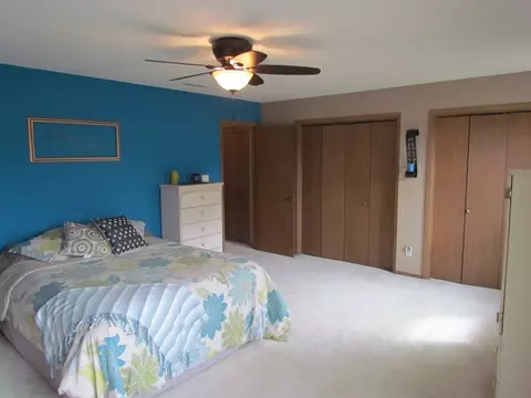 3921 Memory Ln, Waterloo, IA 50702 photo 12