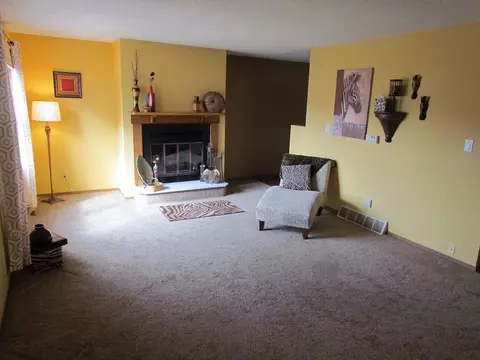 3921 Memory Ln, Waterloo, IA 50702 photo 5