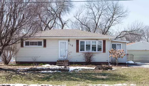115 Ruby Dr, Waterloo, IA 50702 photo 2