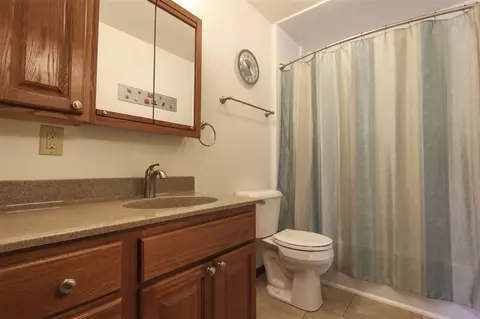 451 Devonshire Dr, Waterloo, IA 50701 photo 12