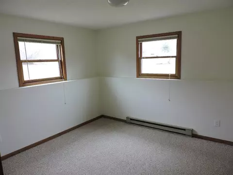 805 Fair St, Decorah, IA 52101 photo 9