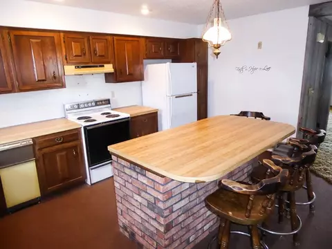 122 E Grove St, Shell Rock, IA 50670 photo 4