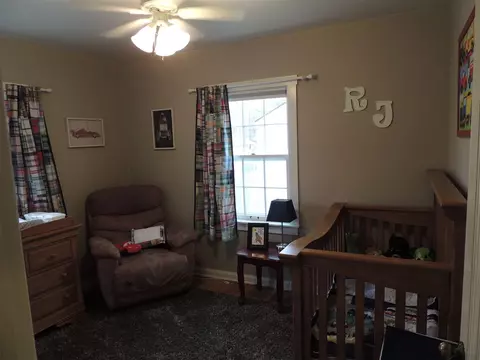 1126 Cornwall Ave, Waterloo, IA 50702 photo 10