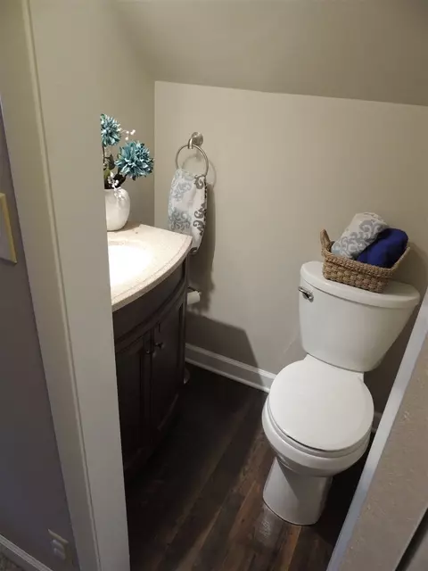1126 Cornwall Ave, Waterloo, IA 50702 photo 12