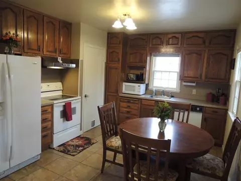 1126 Cornwall Ave, Waterloo, IA 50702 photo 3