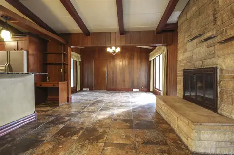 435 Progress Ave, Waterloo, IA 50701 photo 5