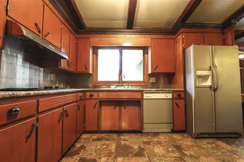 435 Progress Ave, Waterloo, IA 50701 photo 8