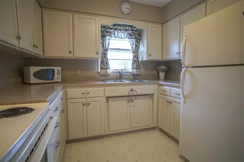 1826 E Mitchell Ave, Waterloo, IA 50702 photo 9