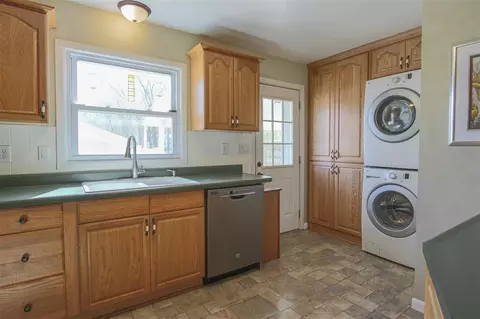 131 Vincent Rd, Waterloo, IA 50701 photo 8