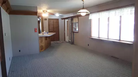 117 Johnston St, Gladbrook, IA 50635 photo 6
