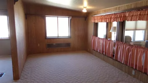 117 Johnston St, Gladbrook, IA 50635 photo 8